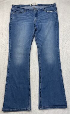 Levi’s 524 Women’s Size 15 32x30 Bootcut Blue Denim Jeans